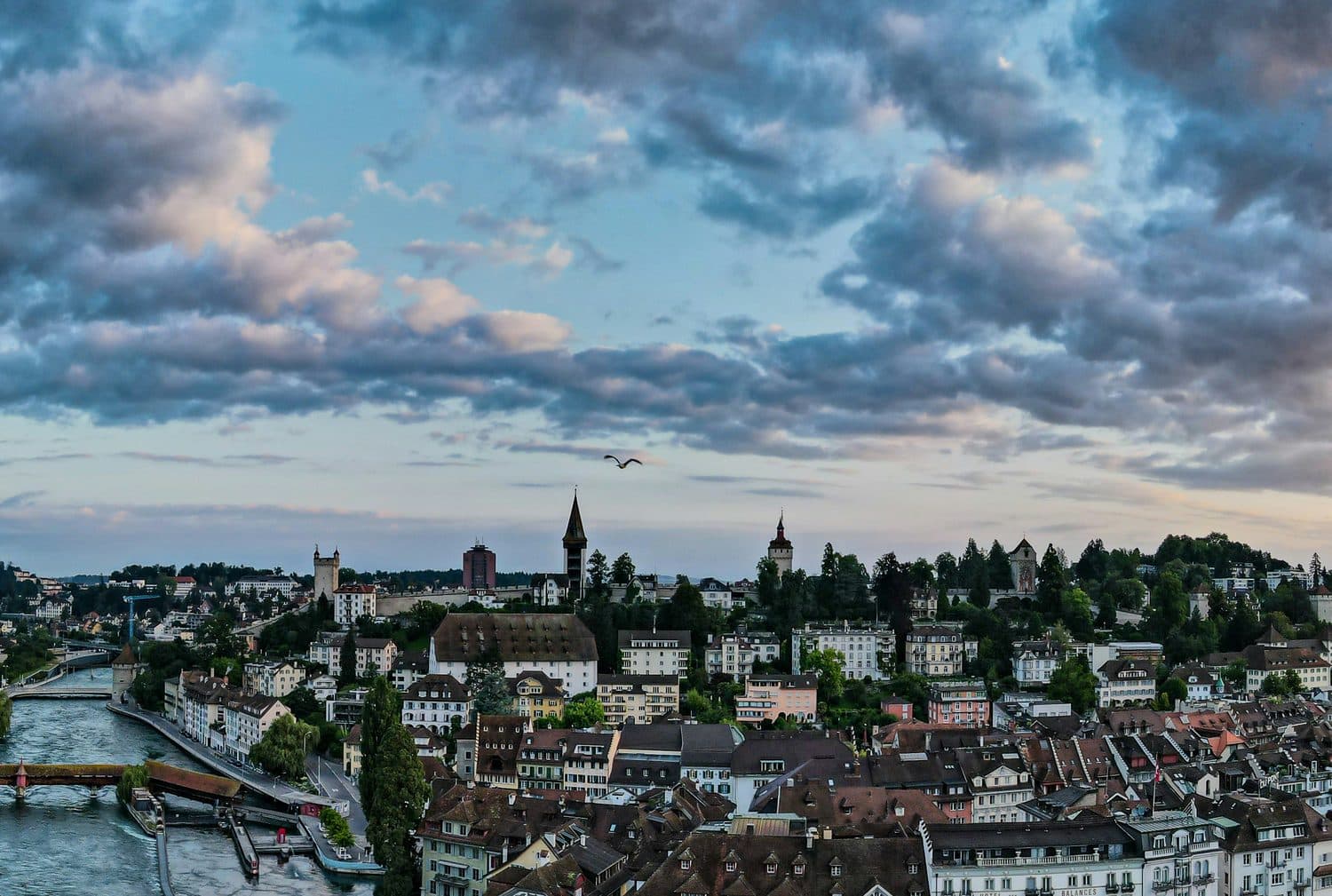 Weite Landschaft – D·A·CH-Raum